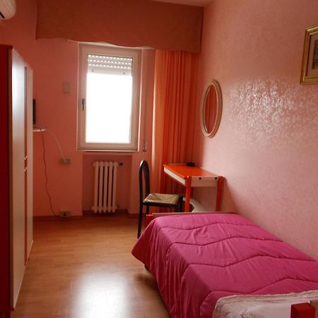 Hotel Maremonti Vico Del Gargano Pokoj fotografie